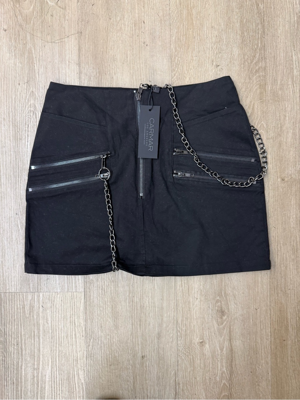 NWT CARMAR Los Angeles Chain Black Solid Mini Short Skirt Size 10